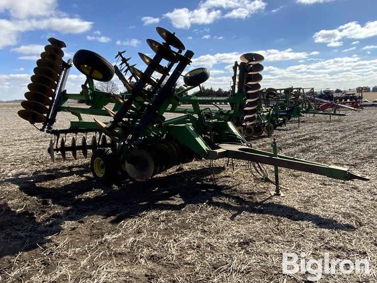 john-deere-630-image-3