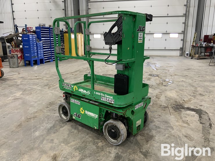 2016-jlg-1230es-image-3