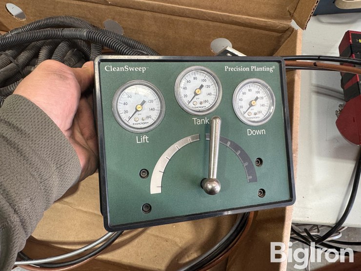 ez-guide-steer-500-guidance-system-image-16