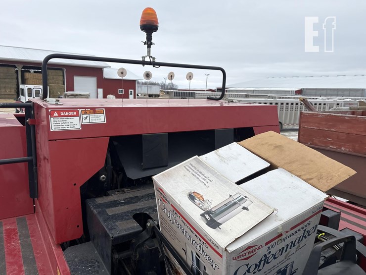 new-holland-bb940ar-image-24