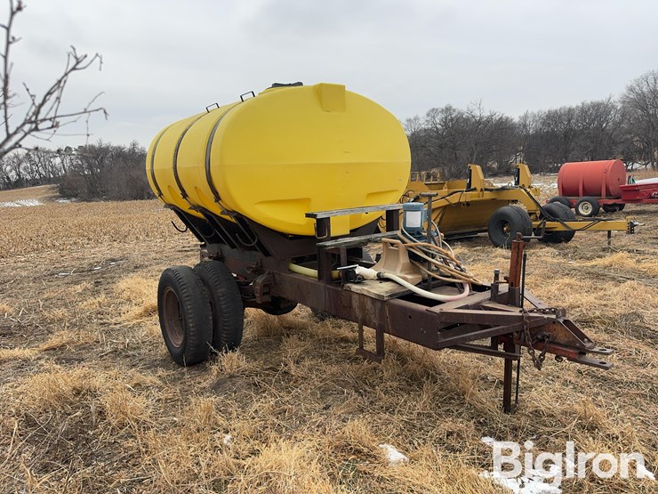 1000-gal-fertilizer-tank-trailer-w/neptune-chemigation-pump-image-3