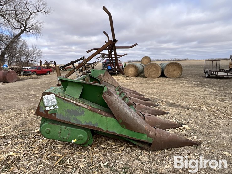 john-deere-644-image-4