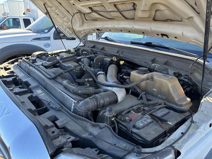 2011-ford-f550-image-7