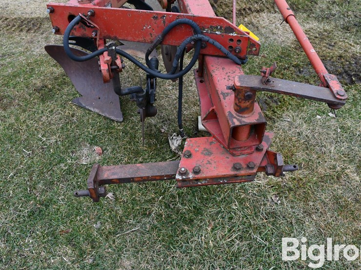 international-720-image-9