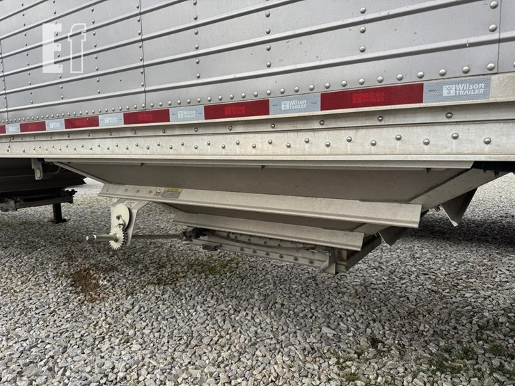 wilson-hopper-bottom-image-15