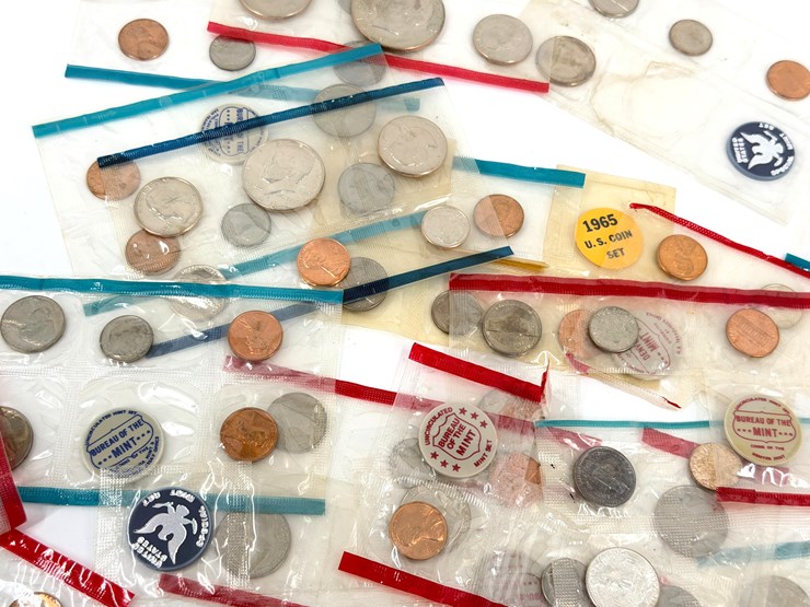 #32231-•-various-coin-sets-image-3