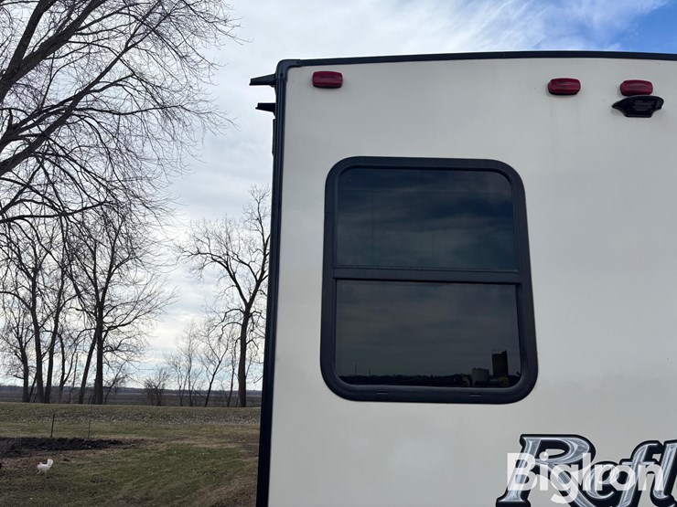 2019-grand-design-reflection-311bhs-t/a-travel-trailer-image-18