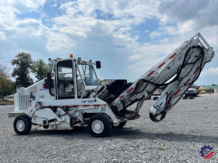 roadtec-cb100-sweeper-conveyor-image-6