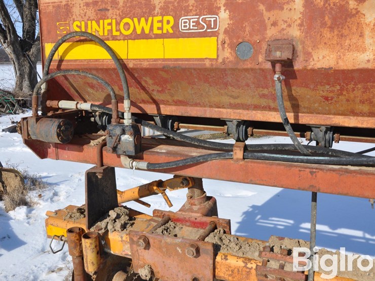 sunflower-9210-seeder-w/-levee-disk-image-11