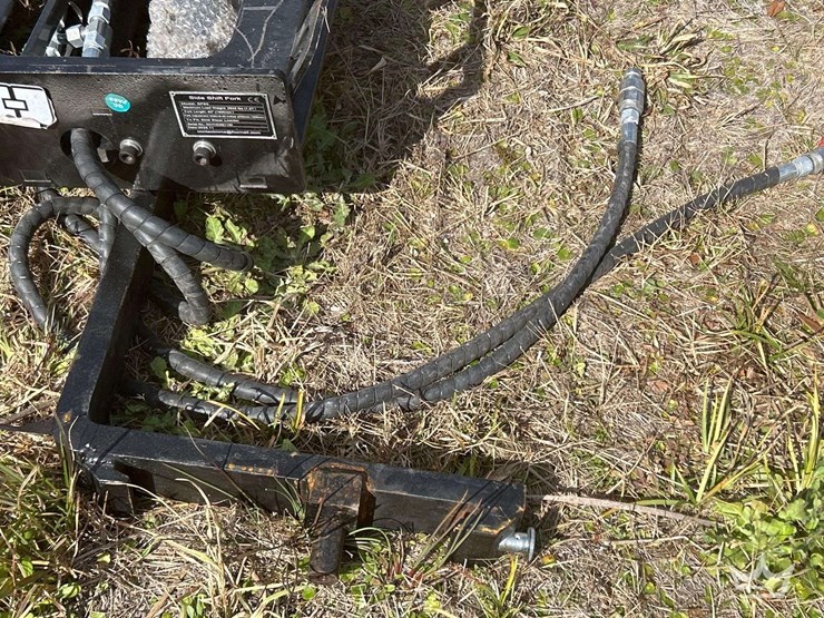 2025-sf60-60in-hydraulic-side-shift-forks-skid-steer-attachment-image-6