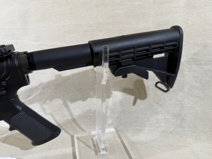 #213-•-bushmaster-model-xm15-e2s-ar-rifle-image-16