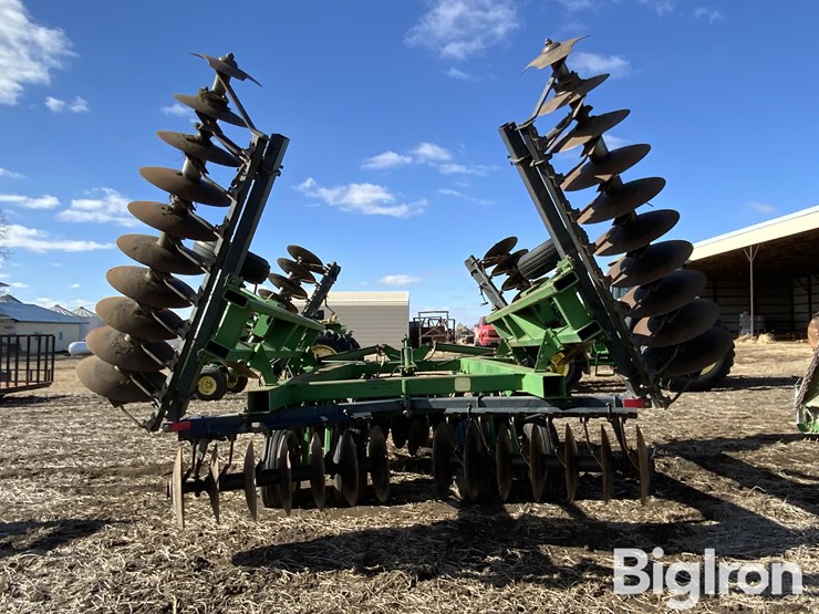 john-deere-630-image-6