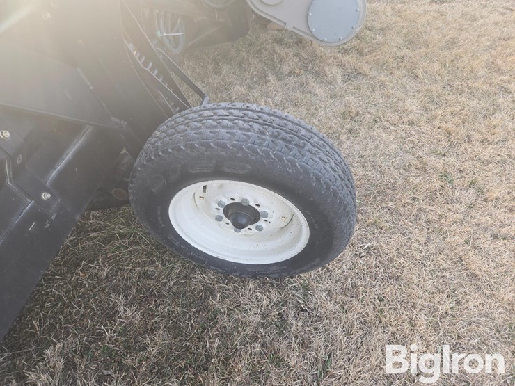 2012-mac-don-fd70-image-14