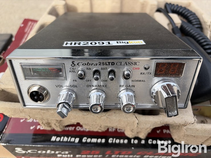 cobra-25-ltd-professional-cb-radio-image-9