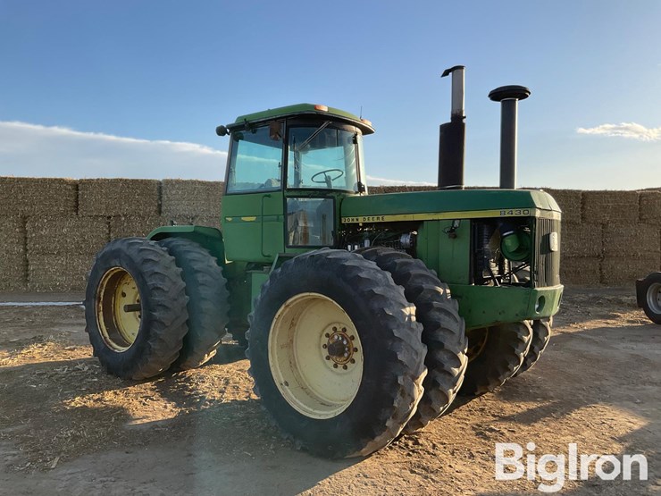 1976-john-deere-8430-image-3