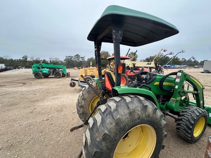 john-deere-4105-image-9