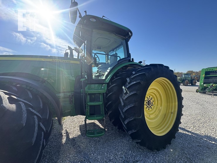 2013-john-deere-8310r-image-14