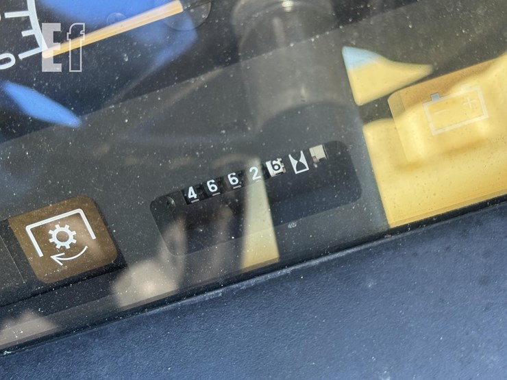 1992-john-deere-5200-image-17