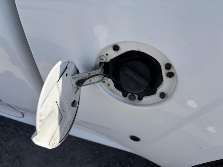 2011-chevrolet-colorado-image-26