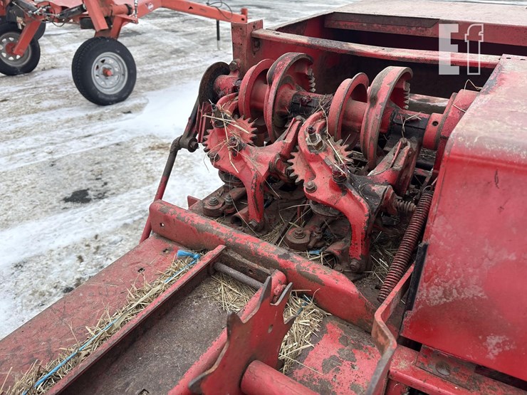 massey-ferguson-9-image-9