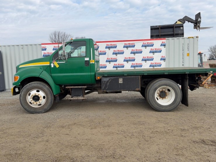 2000-ford-f650-image-2