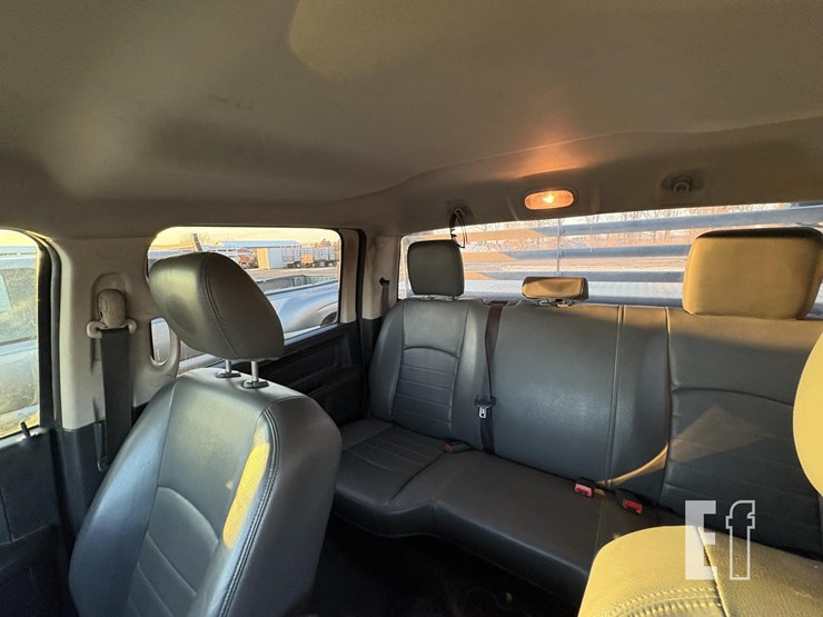 2017-dodge-ram-3500hd-image-24