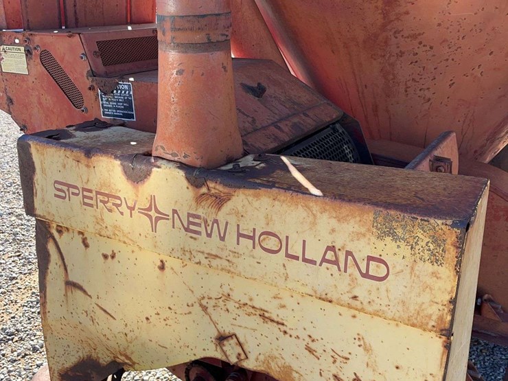 new-holland-355-image-13