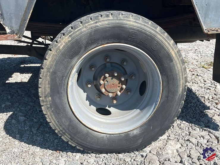 2007-gmc-c5500-flatbed-truck-image-7