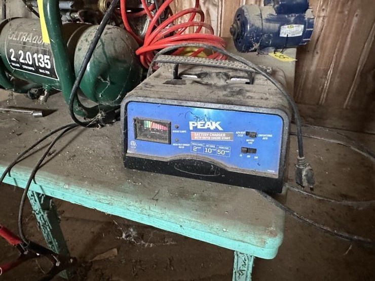 portable-air-compressor-&-battery-charger-image-3