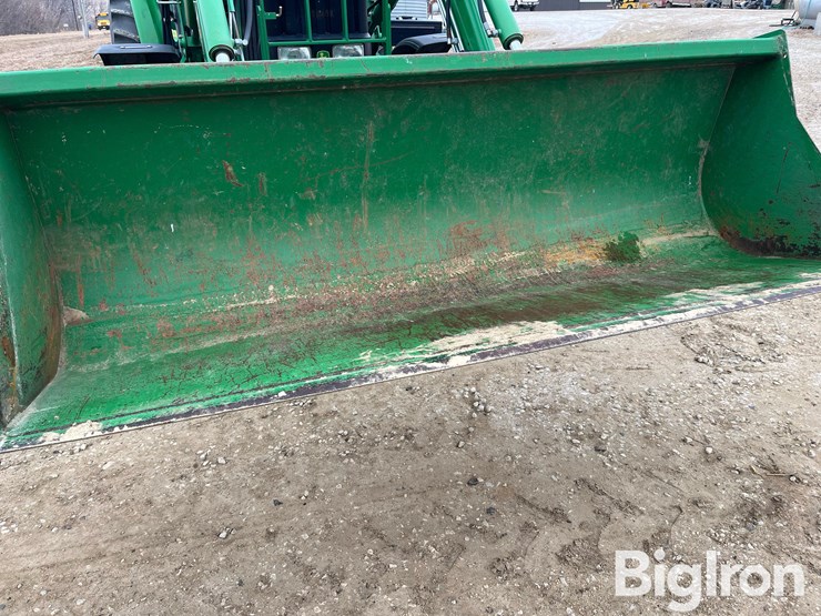 2011-john-deere-6115d-image-16