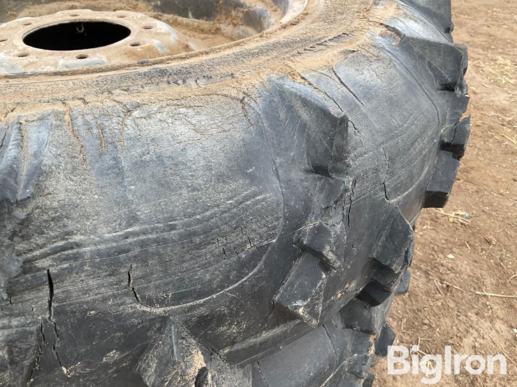 11-24.5-tires-image-10