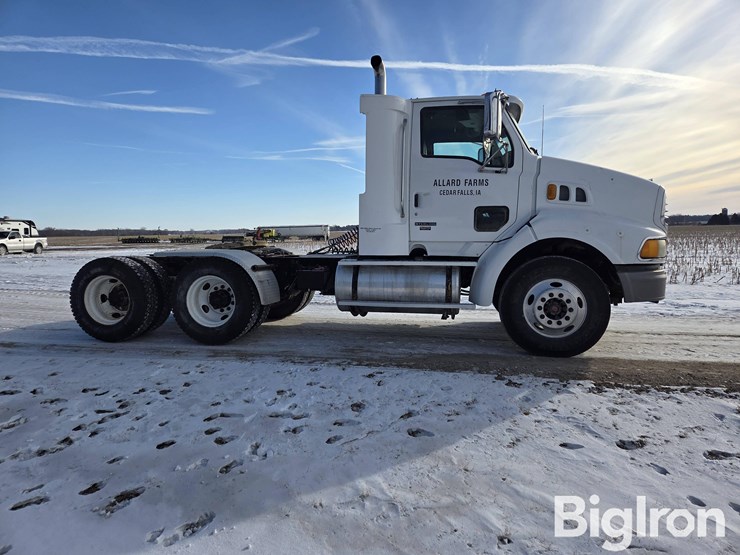 2004-sterling-at9500-image-4