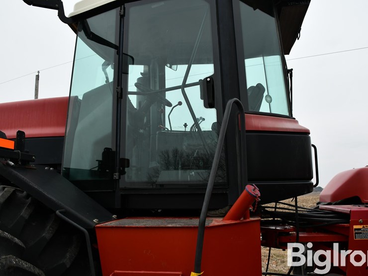 2003-versatile-2360-image-15