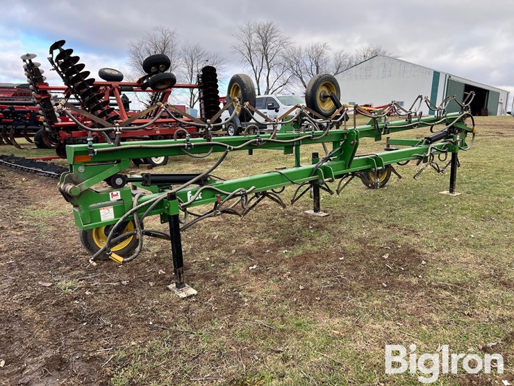 fast-40’-flat-fold-3-pt-bar-image-3