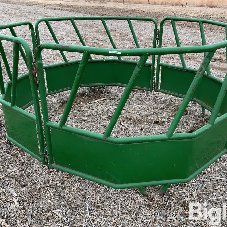 HW Foldable Bale Feeder