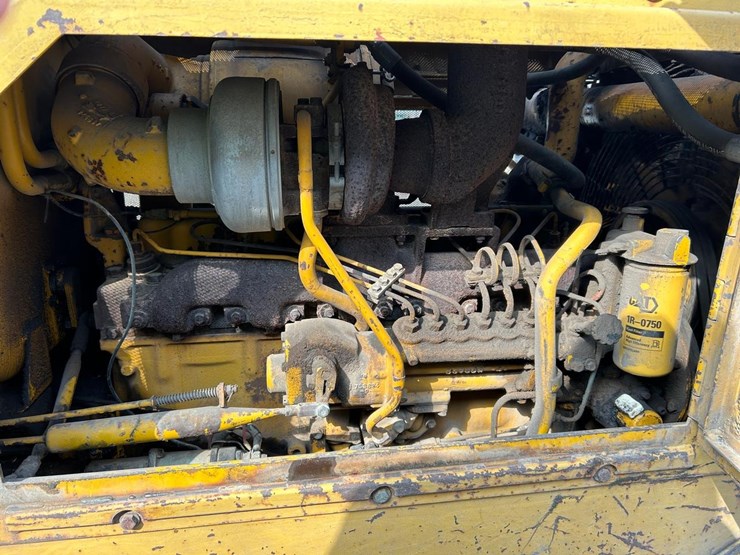 caterpillar-d6c-image-15