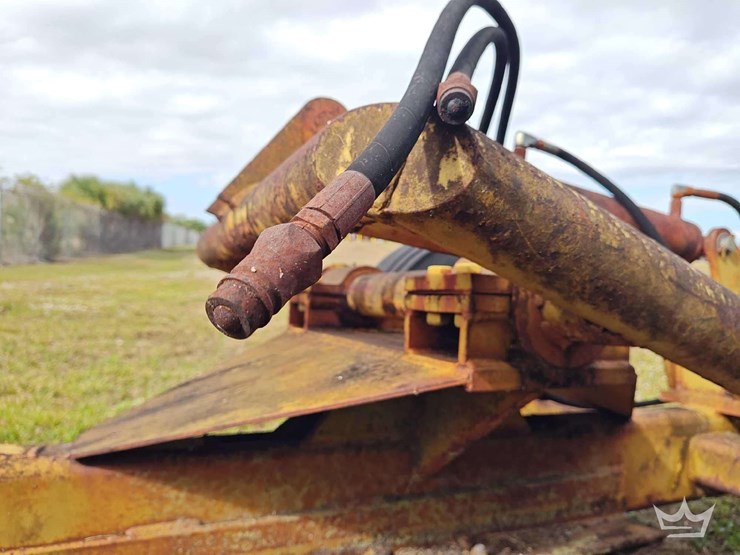 2011-terra-riser-300d-sa-fire-plow-attachment-image-3