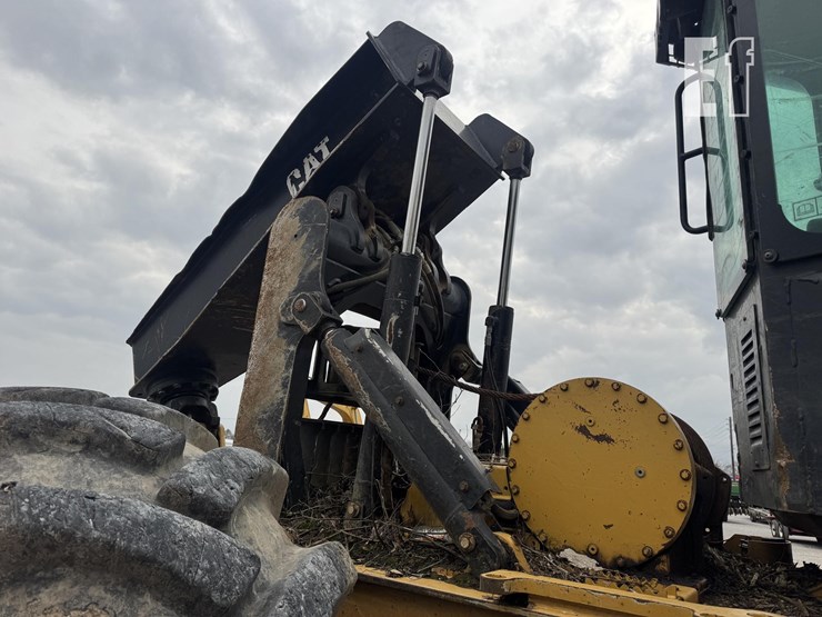 caterpillar-525d-image-9