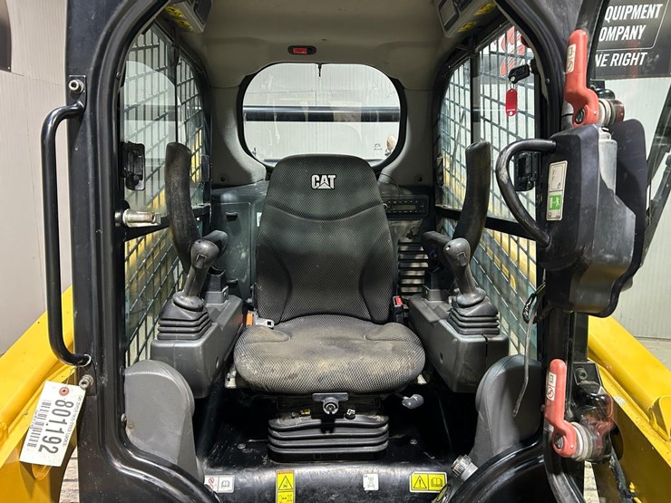 2021-caterpillar-259d3-image-19