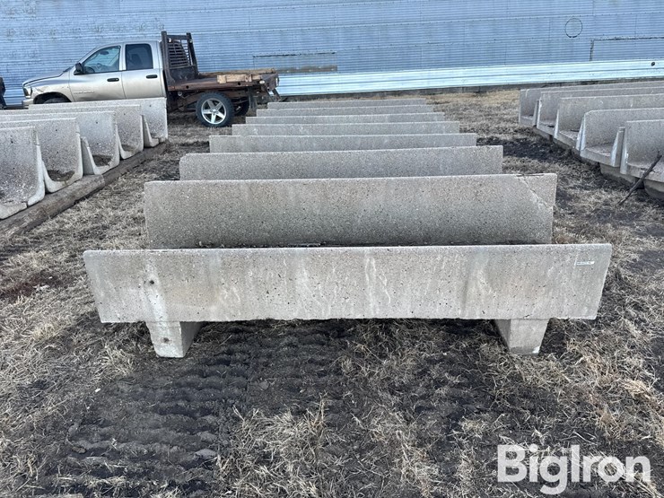 8'-concrete-feed-bunks-image-2