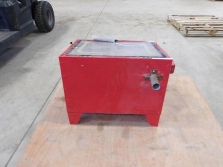 bench-top-sandblasting-cabinet(s)-image-4