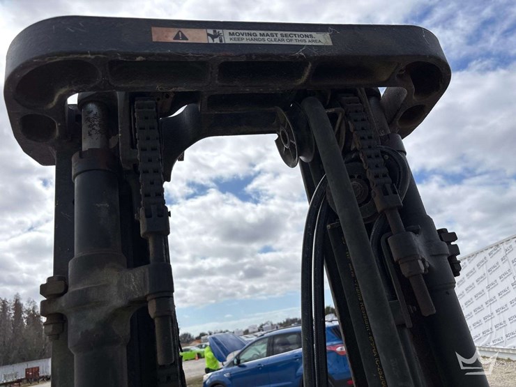 yale-glc030a-2,500lb-propane-foklift-image-12