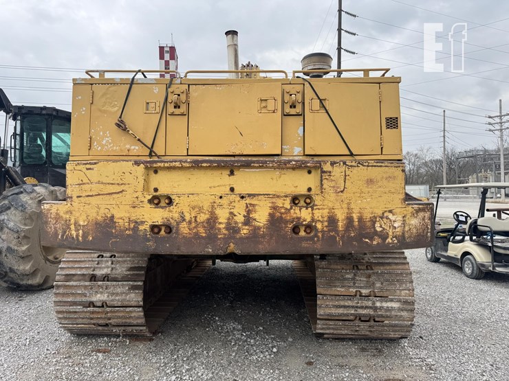 caterpillar-235b-image-14