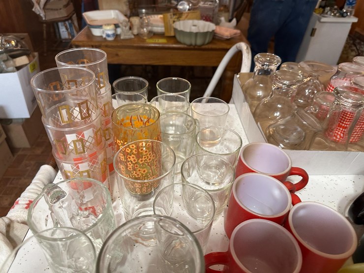 vintage-glass-dishes-&-kitchen-drinkware-image-5