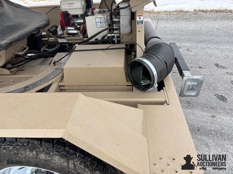 2023-unverferth-410xl-4-box-seed-tender-image-15