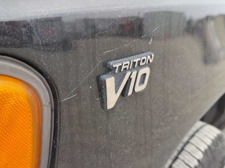 2003-ford-e350-image-22