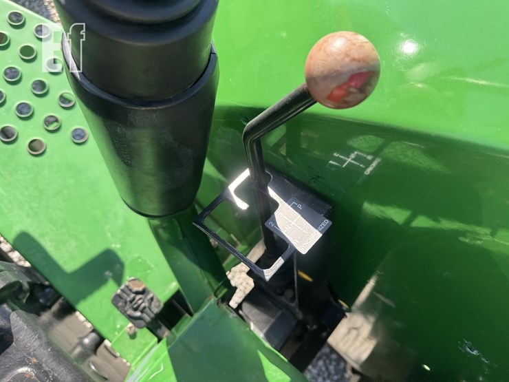 1992-john-deere-5200-image-15