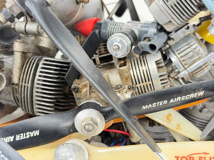 #1069-•-box-of-rc-airplane-engines-image-16