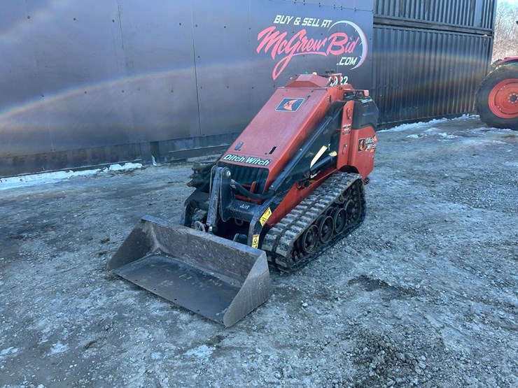 2018-ditch-witch-sk1050-image-8