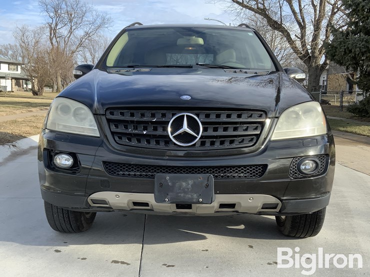2008-mercedes-benz-ml350-image-2